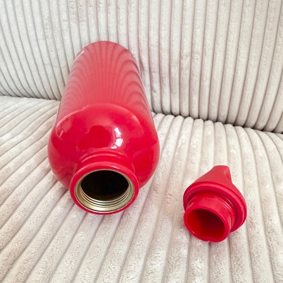 Supreme x SIGG Traveller Water Bottle - 0.6L | BPA-Free Aluminum